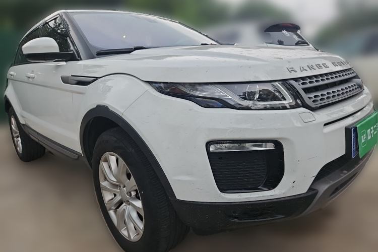Used Land Rover Range Evoque 2018 240PS PURE Style Edition Front Right 45 Deg