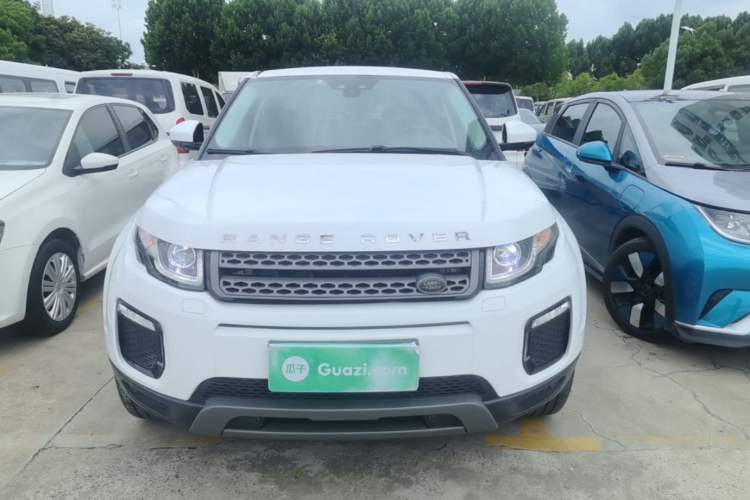 Used Land Rover Range Evoque 2018 200PS PURE New Fashion Edition Front