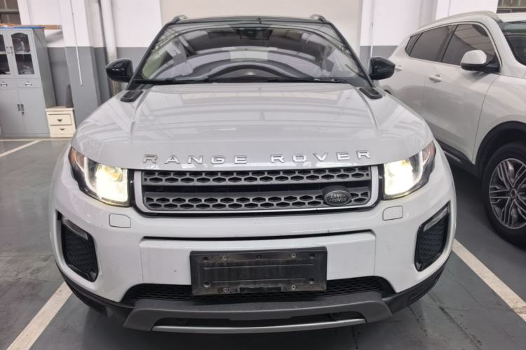 Used Land Rover Range Evoque 2018 240 PS SE Smart Brilliance Edition Front