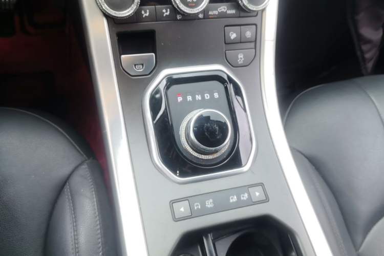 Used Land Rover Range Evoque 2018 200PS PURE New Fashion Edition Gear Lever