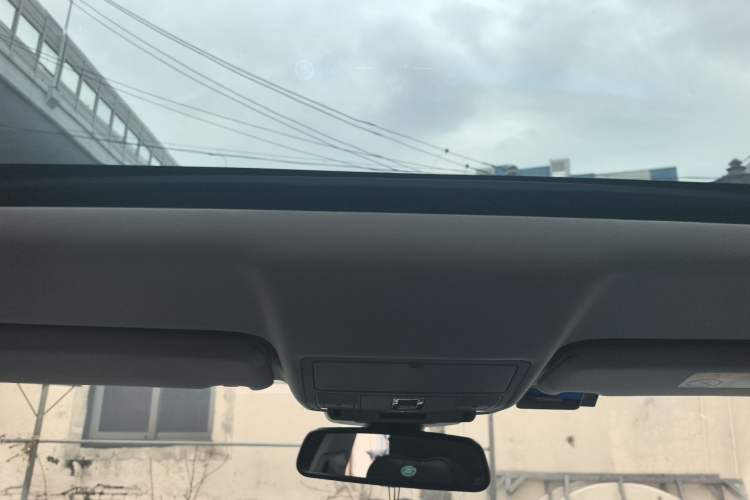 Used Land Rover Range Evoque 2018 240PS PURE Style Edition Headliner