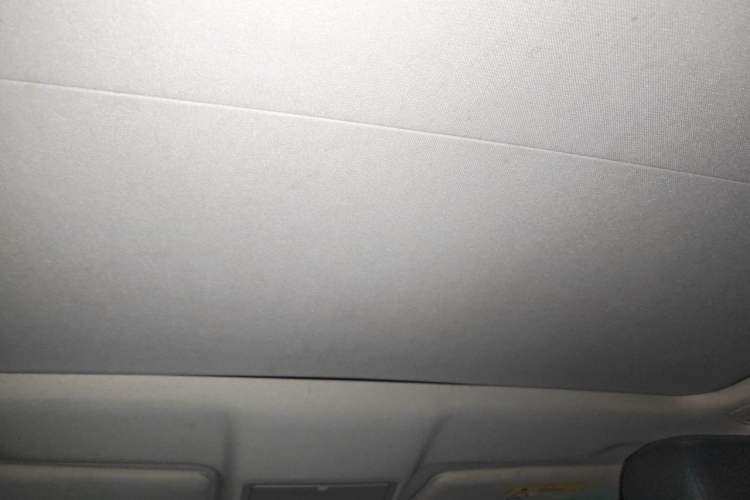 Used Land Rover Range Evoque 2018 240 PS SE Smart Brilliance Edition Headliner