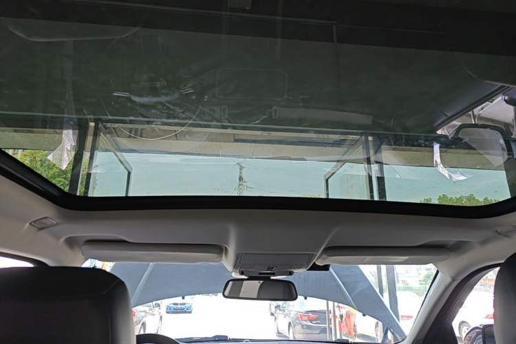 Used Land Rover Range Evoque 2018 240PS PURE Style Edition Headliner