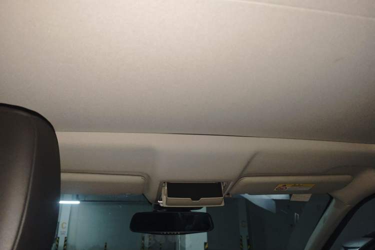 Used Land Rover Range Evoque 2018 200PS PURE New Fashion Edition Headliner