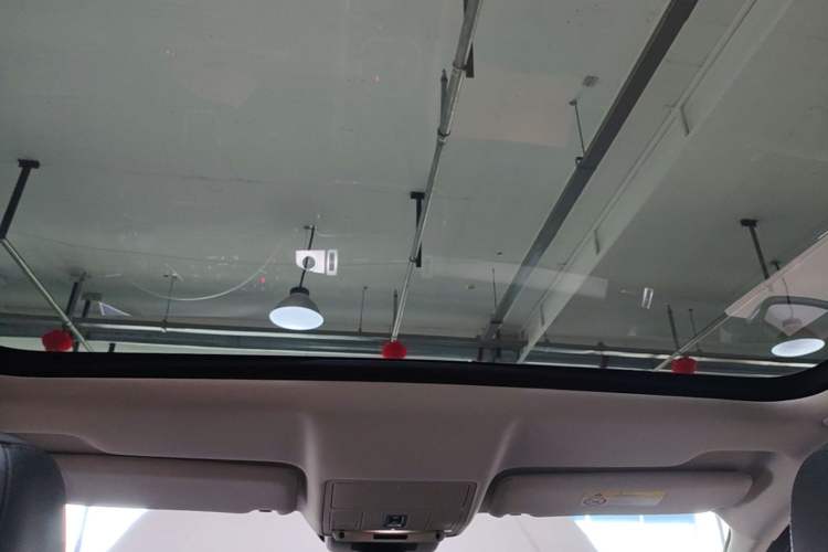 Used Land Rover Range Evoque 2018 240PS PURE Style Edition Headliner