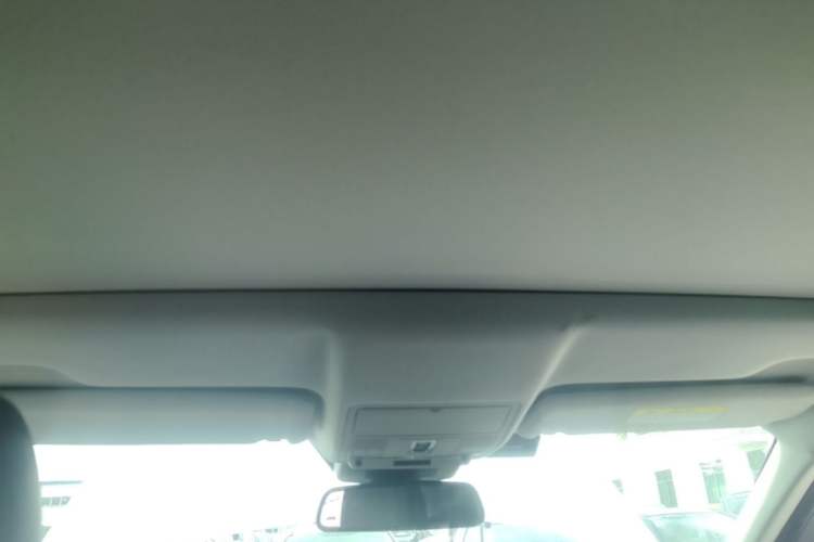 Used Land Rover Range Evoque 2018 200PS PURE New Fashion Edition Headliner