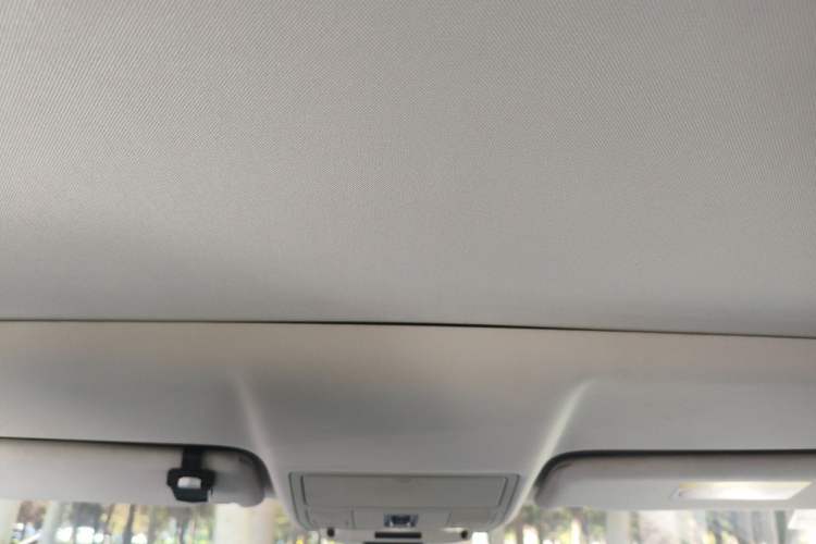 Used Land Rover Range Evoque 2018 200PS PURE New Fashion Edition Headliner