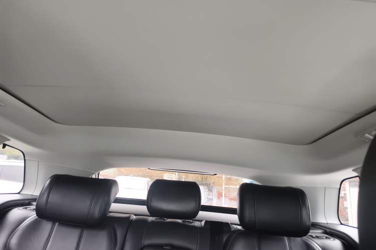 Used Land Rover Range Evoque 2018 240 PS SE DYNAMIC Smart Edition Headliner