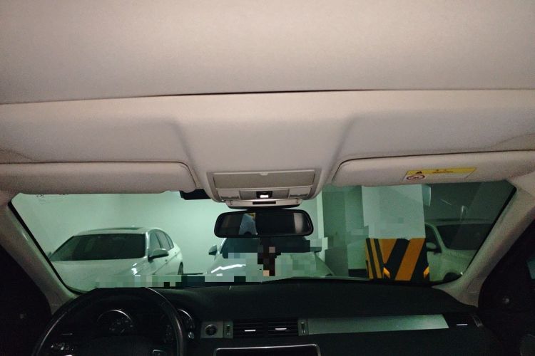 Used Land Rover Range Evoque 2018 240 PS SE Smart Brilliance Edition Headliner