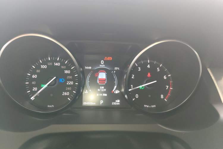 Used Land Rover Range Evoque 2018 240 PS SE Smart Brilliance Edition Instrument Cluster