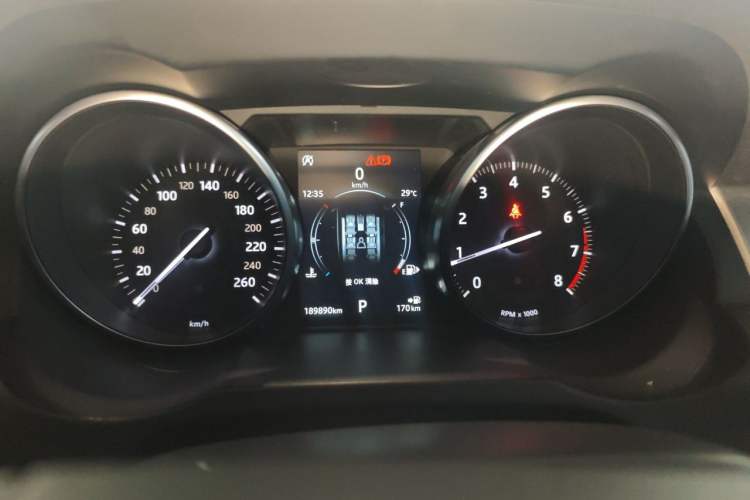 Used Land Rover Range Evoque 2018 240 PS SE Smart Brilliance Edition Instrument Cluster