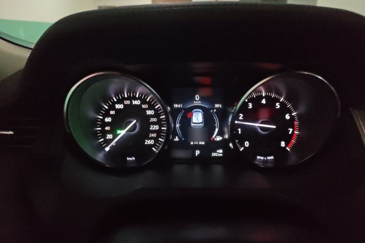 Used Land Rover Range Evoque 2018 240 PS SE DYNAMIC Smart Edition Instrument Cluster