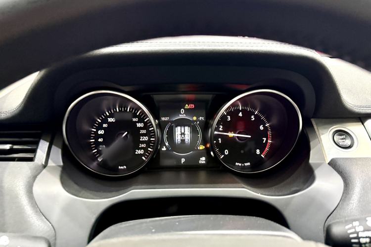Used Land Rover Range Evoque 2018 240 PS SE DYNAMIC Smart Edition Instrument Cluster