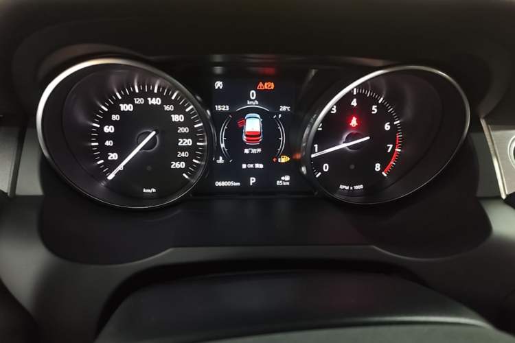 Used Land Rover Range Evoque 2018 240PS PURE Style Edition Instrument Cluster