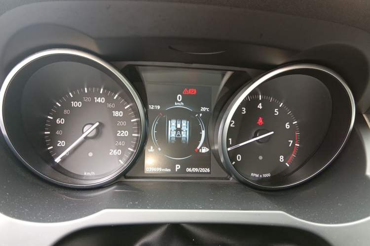 Used Land Rover Range Evoque 2018 240 PS SE Smart Brilliance Edition Instrument Cluster