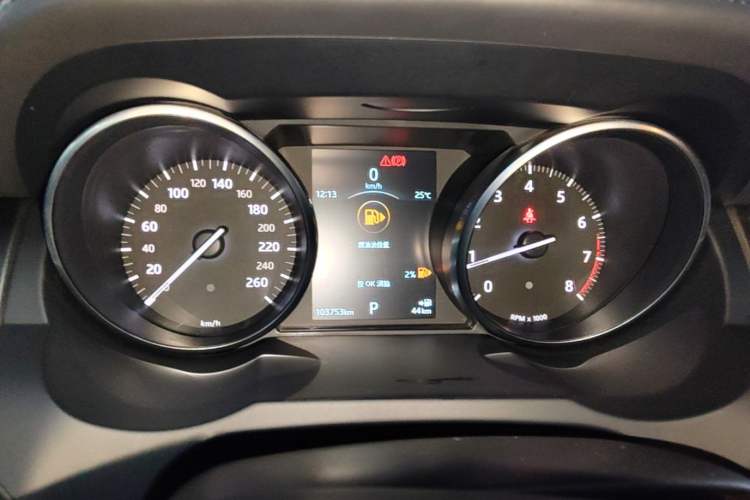 Used Land Rover Range Evoque 2018 240 PS HSE DYNAMIC All-Wheel Drive Edition Instrument Cluster