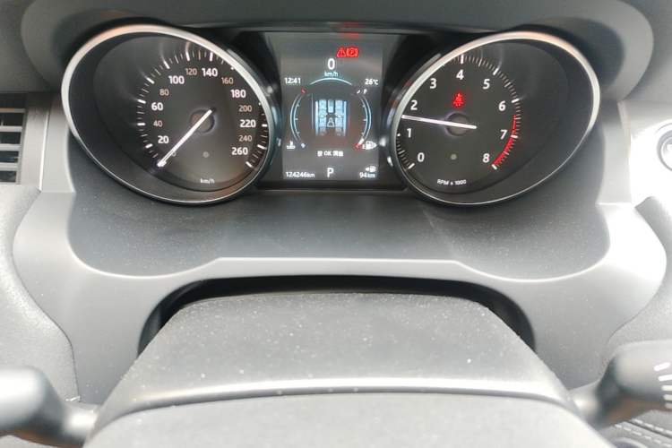Used Land Rover Range Evoque 2018 240 PS SE DYNAMIC Smart Edition Instrument Cluster