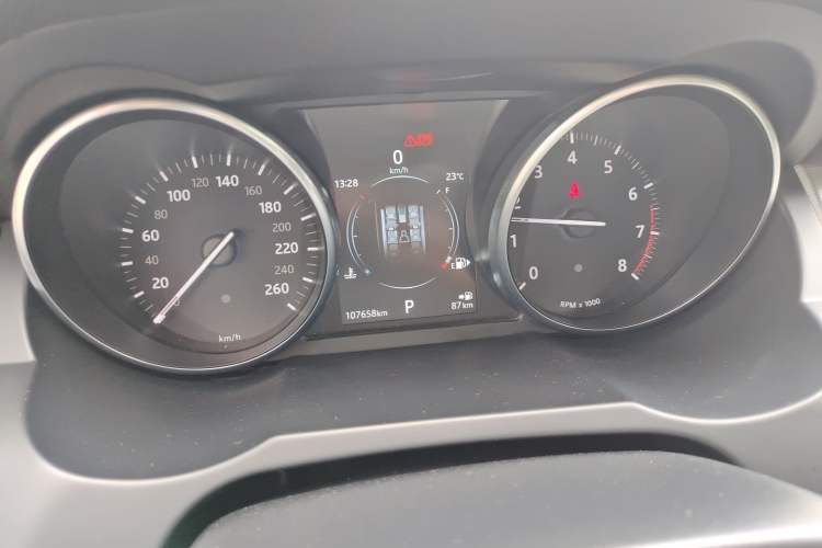 Used Land Rover Range Evoque 2018 240PS PURE Style Edition Instrument Cluster