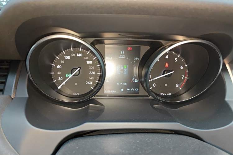 Used Land Rover Range Evoque 2018 240 PS SE Smart Brilliance Edition Instrument Cluster