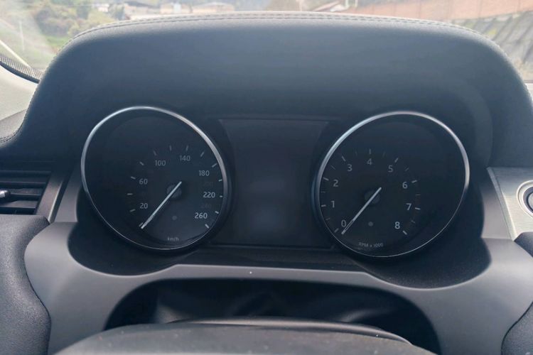Used Land Rover Range Evoque 2018 240 PS SE Smart Brilliance Edition Instrument Cluster