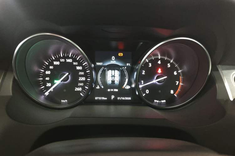 Used Land Rover Range Evoque 2018 240 PS SE Smart Brilliance Edition Instrument Cluster