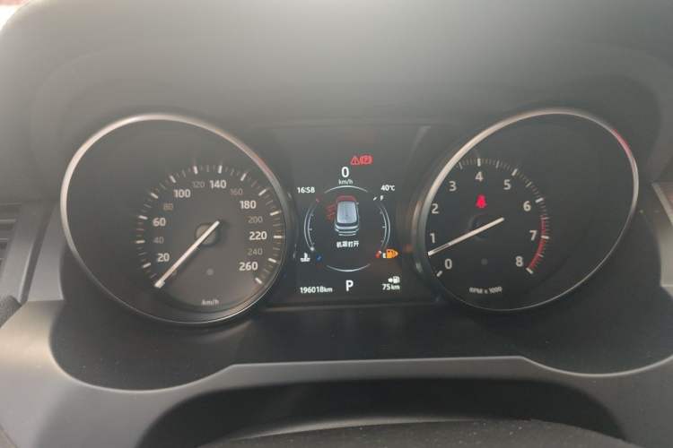 Used Land Rover Range Evoque 2018 240 PS SE Smart Brilliance Edition Instrument Cluster