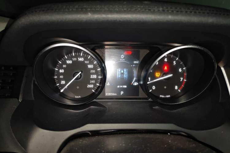 Used Land Rover Range Evoque 2018 240 PS SE Smart Brilliance Edition Instrument Cluster