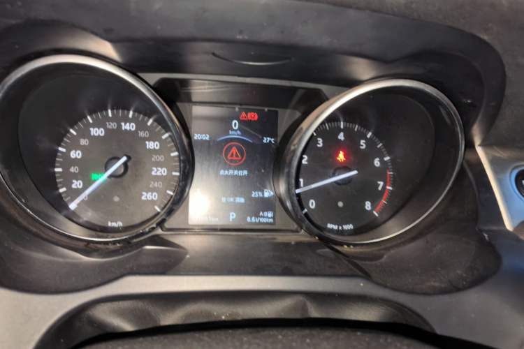 Used Land Rover Range Evoque 2018 240 PS SE Smart Brilliance Edition Instrument Cluster