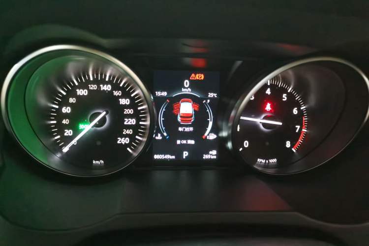 Used Land Rover Range Evoque 2018 240 PS SE Smart Brilliance Edition Instrument Cluster
