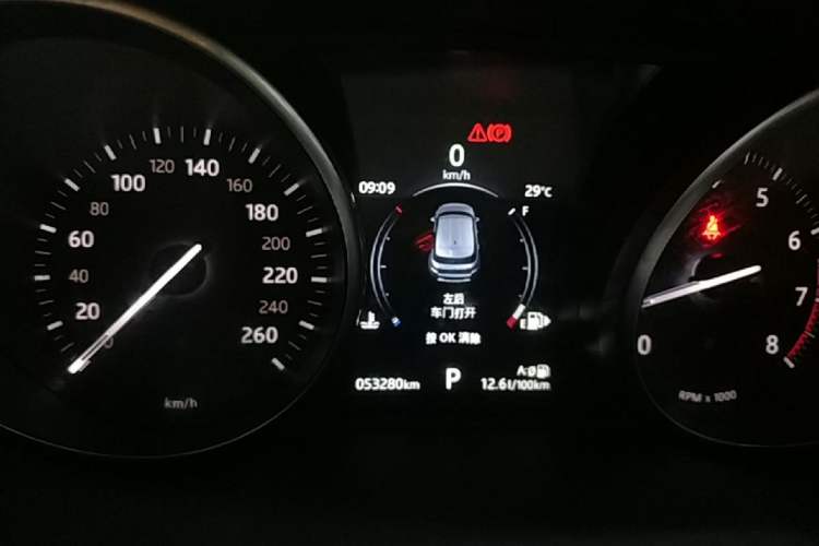 Used Land Rover Range Evoque 2018 240 PS SE Smart Brilliance Edition Instrument Cluster