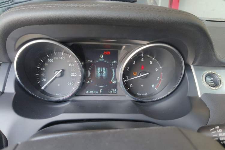 Used Land Rover Range Evoque 2018 240 PS SE Smart Brilliance Edition Instrument Cluster