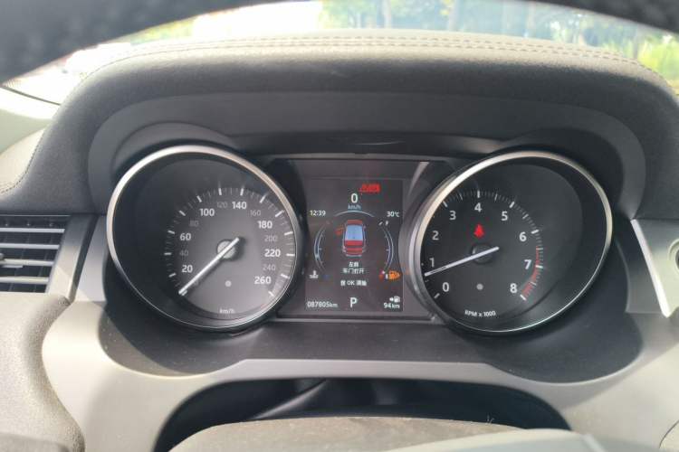 Used Land Rover Range Evoque 2018 240 PS SE Smart Brilliance Edition Instrument Cluster