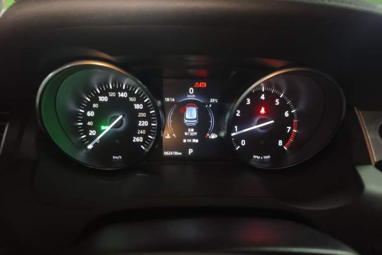 Used Land Rover Range Evoque 2018 240 PS SE DYNAMIC Smart Edition Instrument Cluster