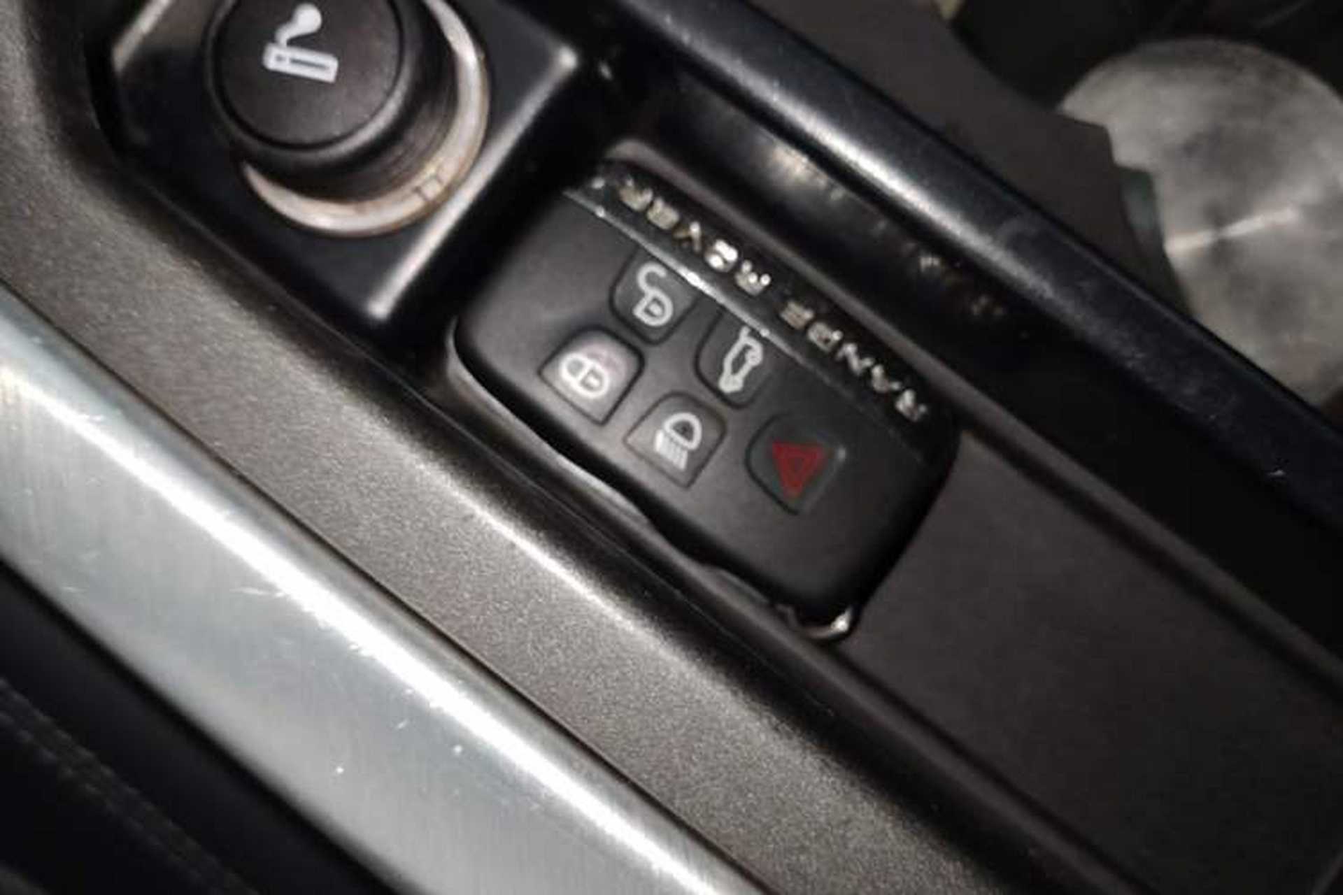 Used Land Rover Range Evoque 2018 240PS PURE Style Edition Interior 1