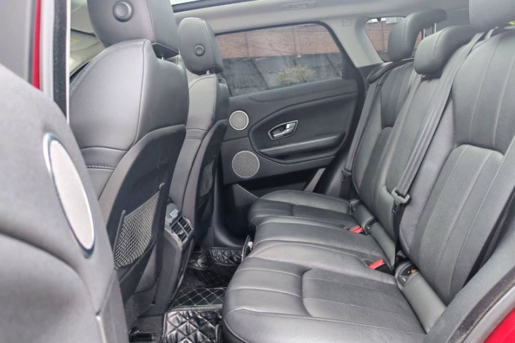 Used Land Rover Range Evoque 2018 240 PS SE Smart Brilliance Edition Interior 2