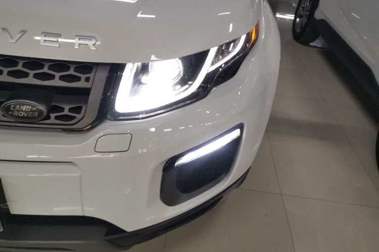 Used Land Rover Range Evoque 2018 240PS PURE Style Edition Left Front Headlight