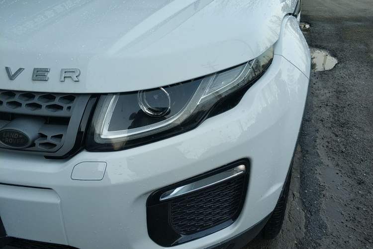 Used Land Rover Range Evoque 2018 240PS PURE Style Edition Left Front Headlight
