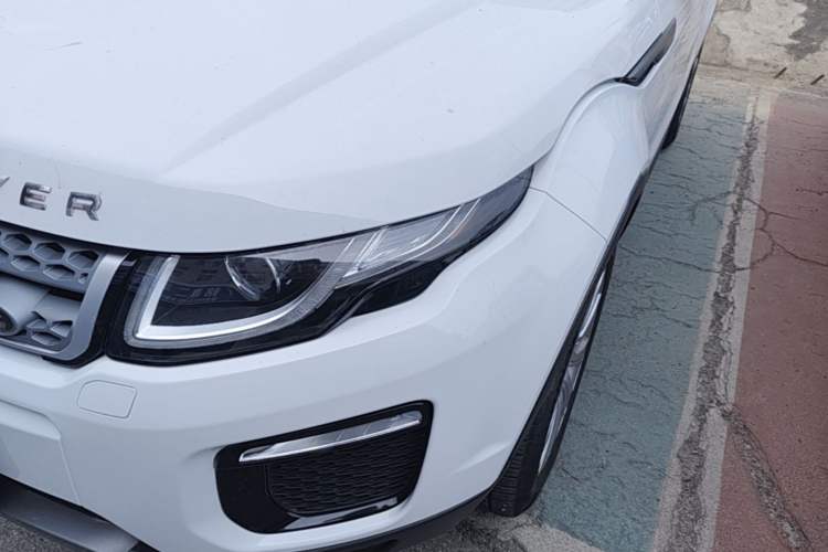 Used Land Rover Range Evoque 2018 240 PS SE Smart Brilliance Edition Left Front Headlight