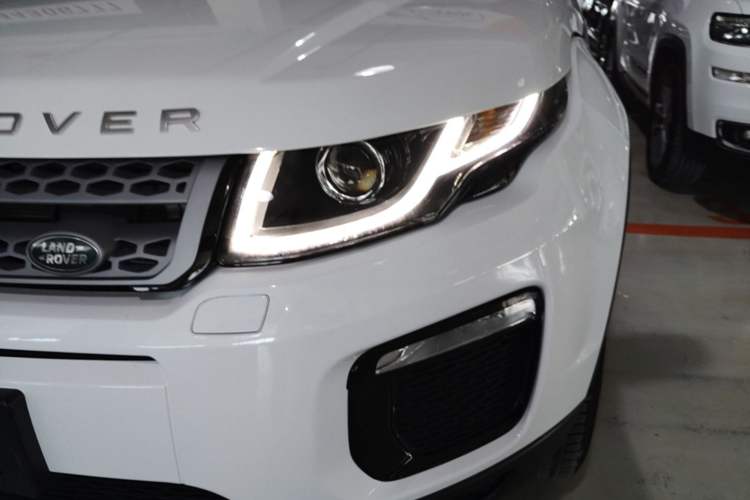 Used Land Rover Range Evoque 2018 240PS PURE Style Edition Left Front Headlight