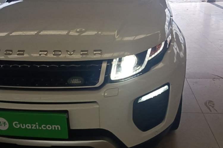 Used Land Rover Range Evoque 2018 240 PS SE DYNAMIC Smart Edition Left Front Headlight