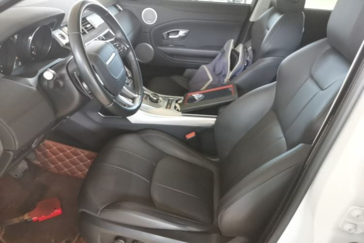 Used Land Rover Range Evoque 2018 240 PS SE Smart Brilliance Edition Left Front Seat