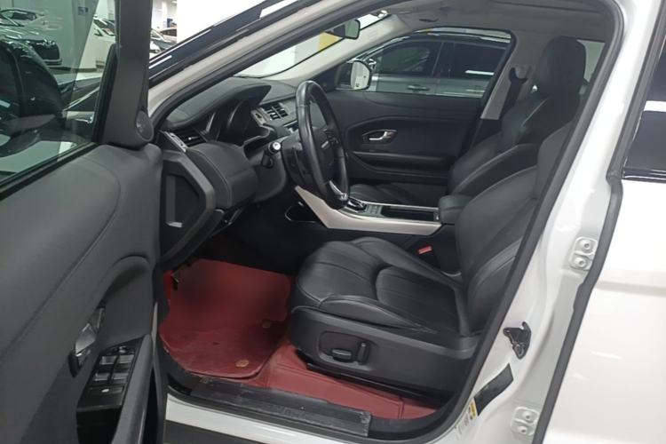 Used Land Rover Range Evoque 2018 200PS PURE New Fashion Edition Left Front Seat