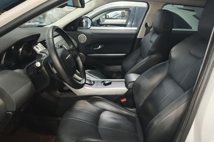 Used Land Rover Range Evoque 2018 240 PS SE Smart Brilliance Edition Left Front Seat