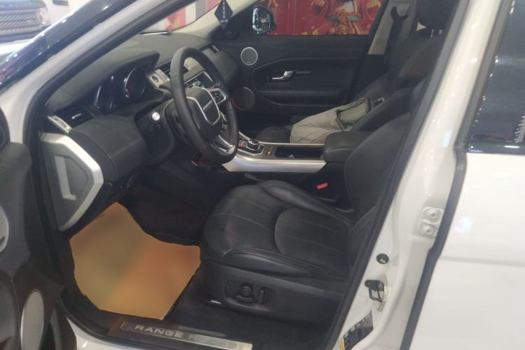 Used Land Rover Range Evoque 2018 240 PS SE DYNAMIC Smart Edition Left Front Seat