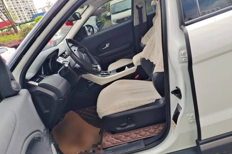 Used Land Rover Range Evoque 2018 240PS PURE Style Edition Left Front Seat