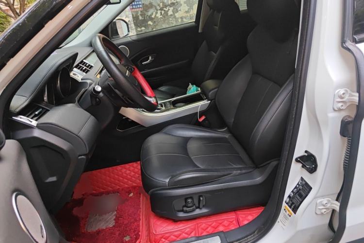 Used Land Rover Range Evoque 2018 240 PS SE Smart Brilliance Edition Left Front Seat