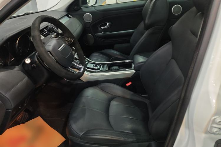 Used Land Rover Range Evoque 2018 240 PS SE Smart Brilliance Edition Left Front Seat