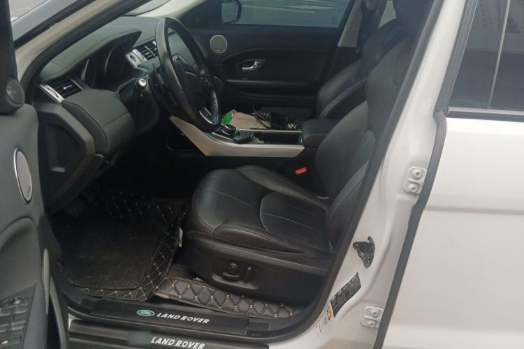 Used Land Rover Range Evoque 2018 240 PS SE Smart Brilliance Edition Left Front Seat