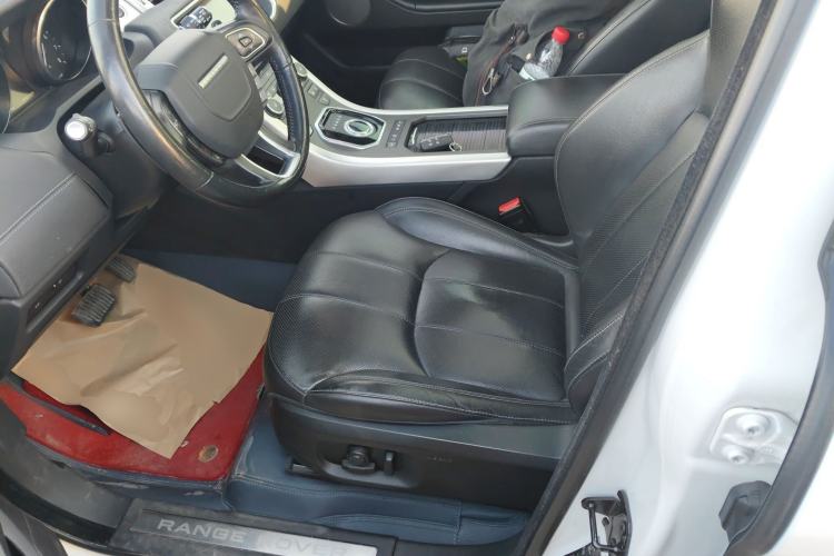 Used Land Rover Range Evoque 2018 240 PS SE DYNAMIC Smart Edition Left Front Seat