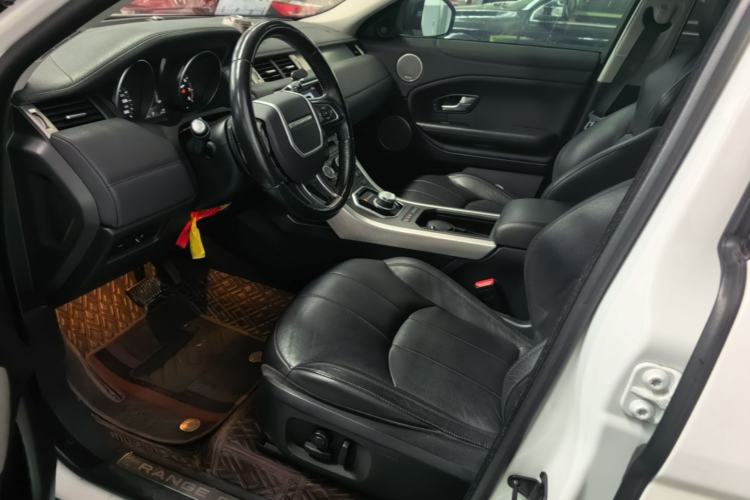 Used Land Rover Range Evoque 2018 240 PS SE Smart Brilliance Edition Left Front Seat